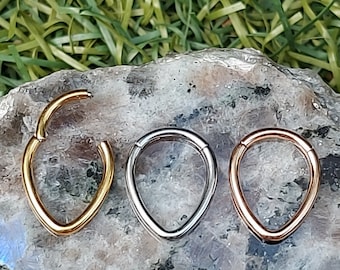 Triangle Septum Ring Clicker - Chevron Septum Ring- V Shaped Septum Piercing -16 Gauge 8mm Surgical Steel - Conch Ring - Conch Piercing