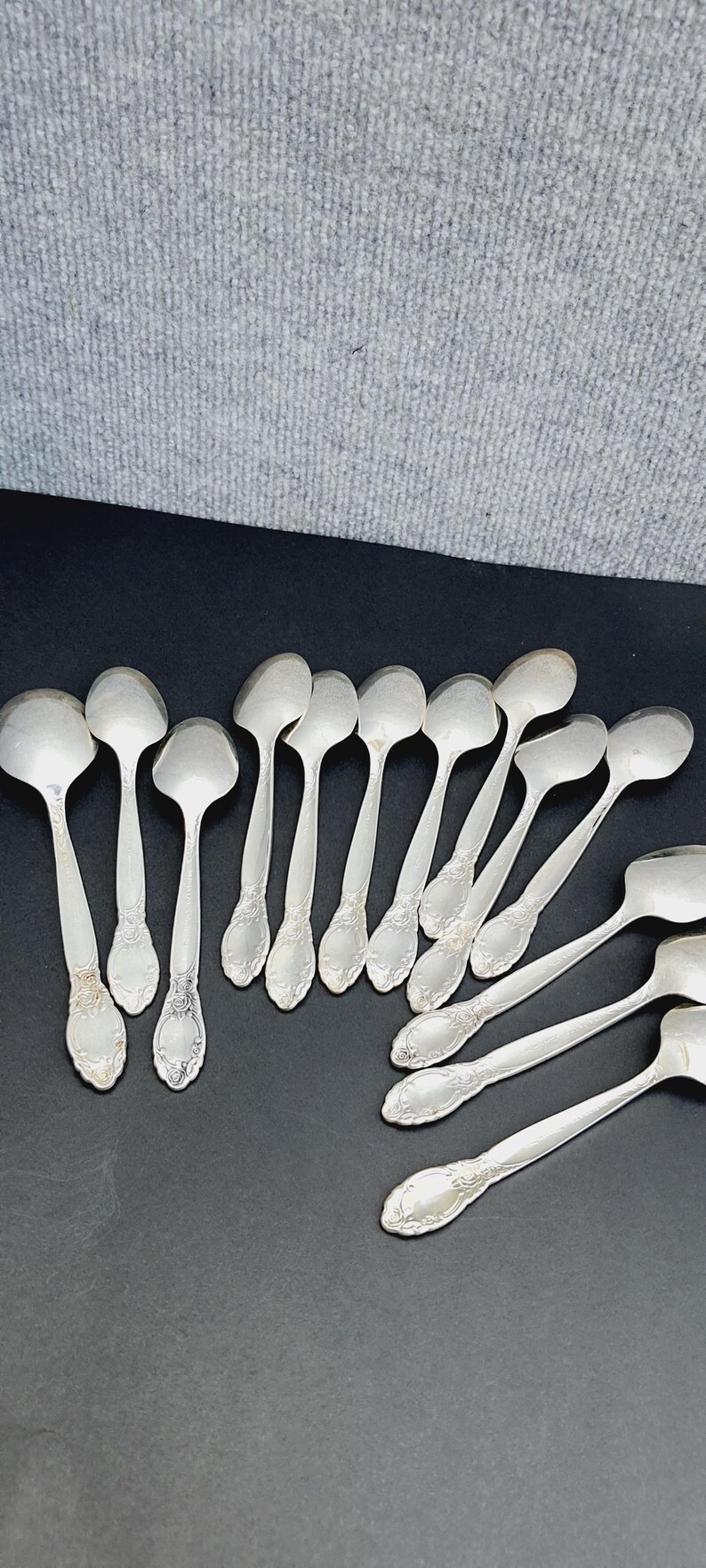 13 Pcs Teaspoon Set Oneida Ballard Country Lane Spoons, Monogram B