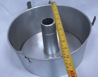 Vintage Aluminum Angel Food Cake Pan 10"x 4.25" Round 2 Pc Aluminum Bundt Tube Baking, Kitchenware.