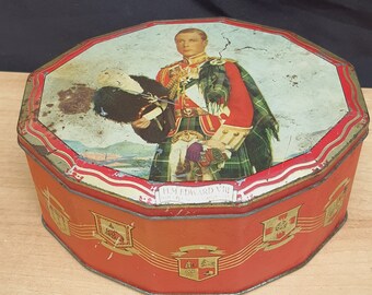 King Edward VIII 12 sided red tin box, H.M. Edward cookie tin/ antique container/ collectable tin/ vintage tin, farmhouse decor