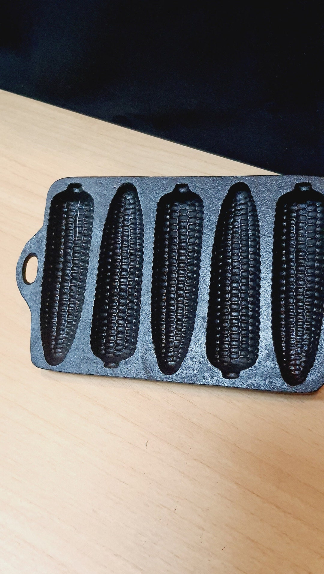 Vintage Cast Iron Corn Bread Mold/ Cornbread Stick Pan/ Cast Iron Pan