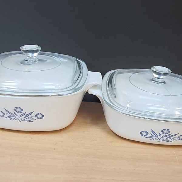 Two Vintage Corning Ware blue cornflower Covered casserole dishes with lids/ casserole dish 1-1/2 qt and 1qt, Set of 2 dishes with lids