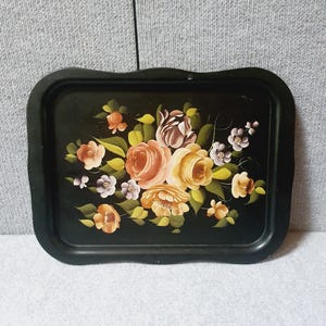 17.5&quot; Vintage Large Black Serving Tray, Floral Image on tray, Roses Rectangle Tray 17.5&quot; x 13&quot; Pink Floral, country decor