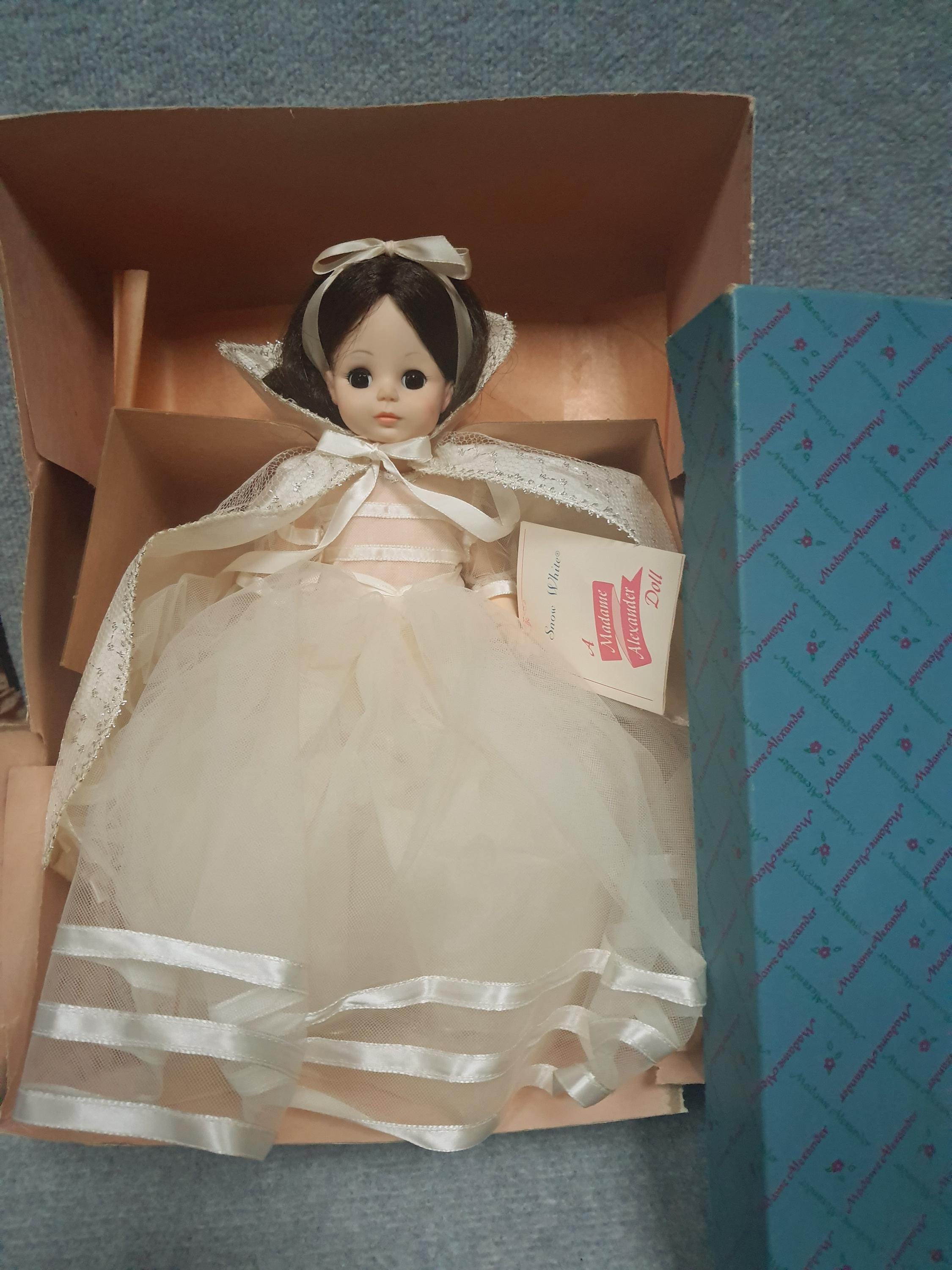 Madame Alexander Snow White - Etsy