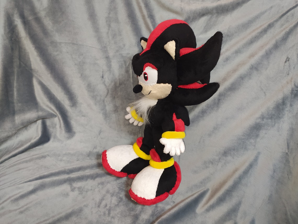 This is a sample of the plush Sonic. Shadow Sonic | Etsy