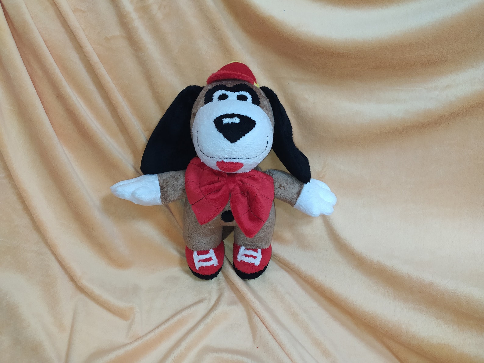 This is a plush toy sample Fleegle from The banana splits | Etsy