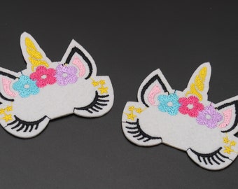 2 3//4/" x 3 1//4/" White Sparkling Unicorn Patch