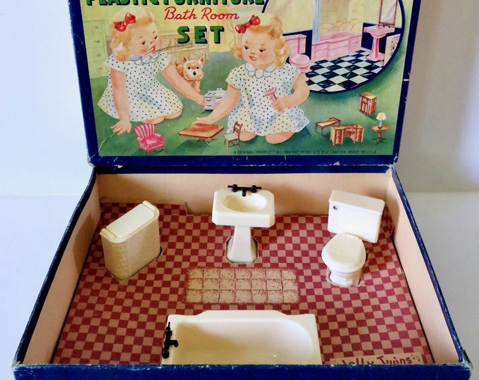 Vintage 50s 1950s Renwal Jolly Twins Plastic Bathroom Bath Room Set Plastic Furniture Pink Twin