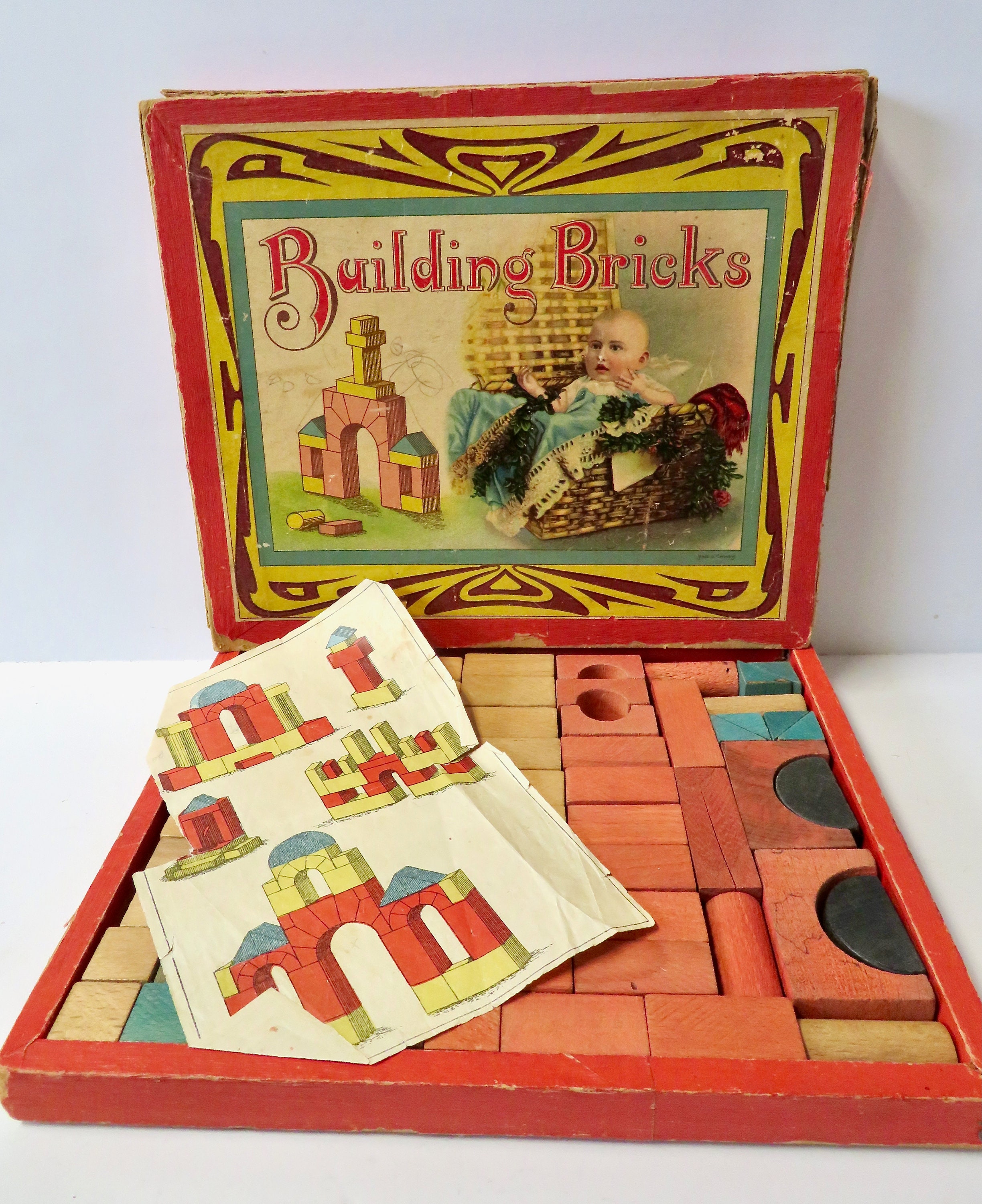 アンティークドイツ製木製積み木 – 1910年代のおもちゃセット