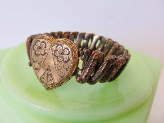 Vintage 40s 50s Fine Jewelry Floral Engraved Lust… - image 1