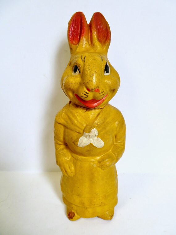 WONDROUS' DECO Wooden Golden Easter Bunny Figurines, Small