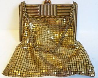 Vintage Antique 1920s 20s Art Deco Whiting and Davis Gold Metallic Mesh Evening Bag Purse - Small Wristlet w Clasp - Metal Frame - Flapper