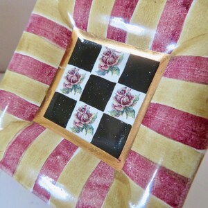 vintage bouton en céramique MacKenzie Childs – poignée de tiroir floral rose rayé peint à la main image 6