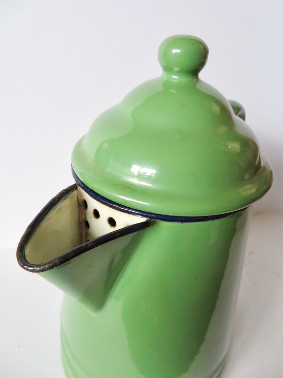 Small Vintage Emerald Green Enamelware Saucepan With Lid 