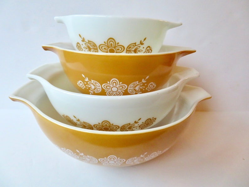 Vintage 70s 80s Full Complete Set of 4 Four Pyrex Butterfly Gold Cinderella Mixing Nesting Bowls Yellow Gold White 441 442 443 444 MCM