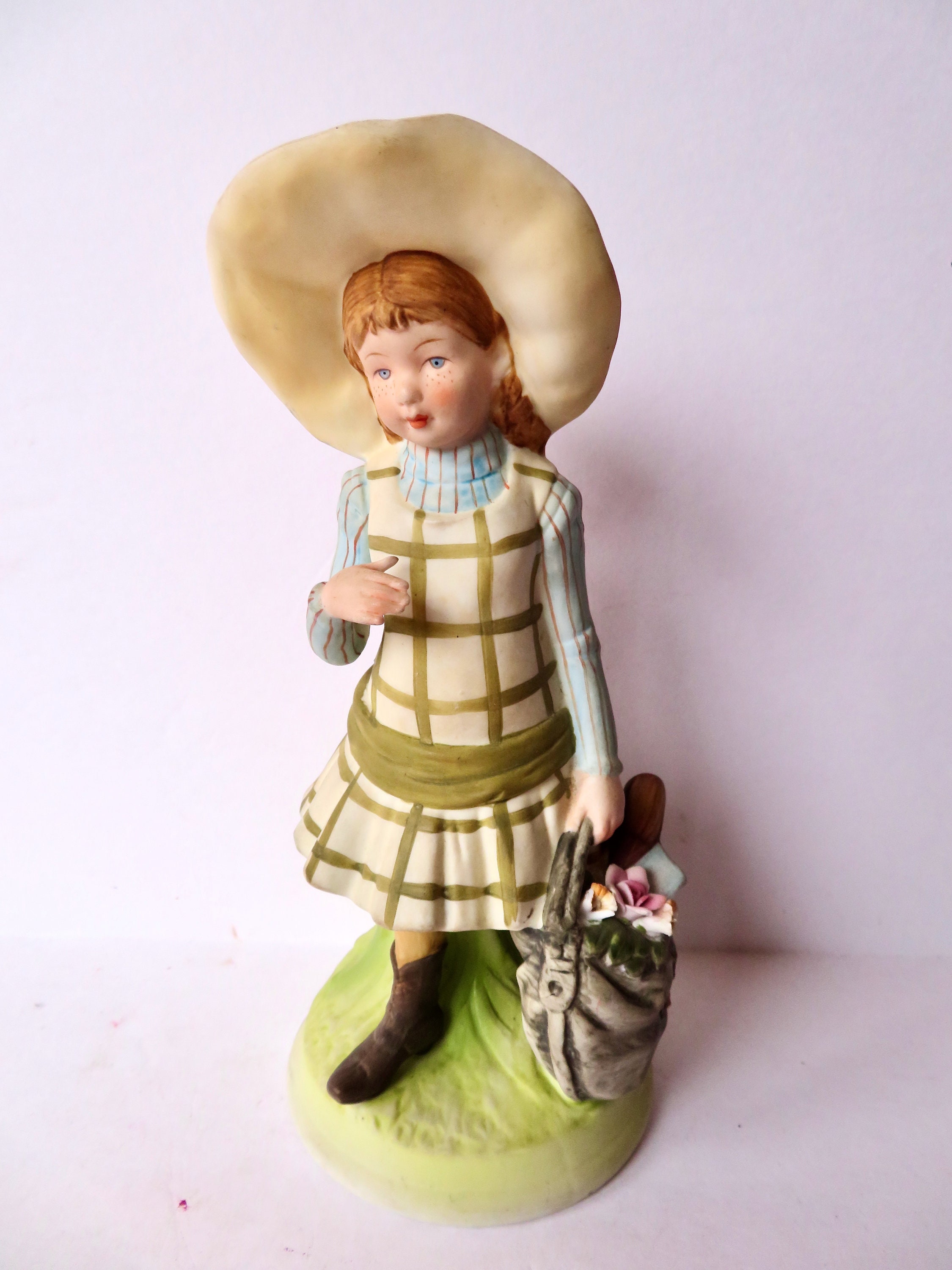 Vintage 70s 80s World Wide Arts Ceramic Holly Hobbie Figurine