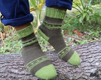 Pop Socks Knitting Pattern | Two-Color Design (PDF Pattern)