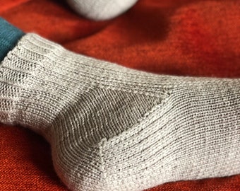 Knitting Sock Pattern Walk Good Socks by heybrownberry Toe Up 3 sizes