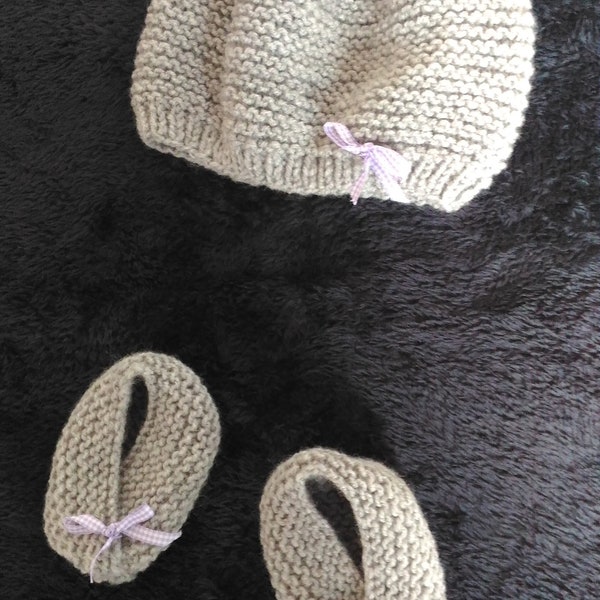 ensemble 2 pièces bébé fille bonnet + chaussons