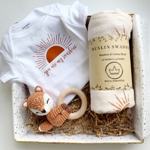 Coffret Boho Baby, nouveau cadeau de naissance neutre, cadeau de baby shower, couverture de bébé, My Sunshine, panier-cadeau personnalisé pour bébé, thème de la forêt