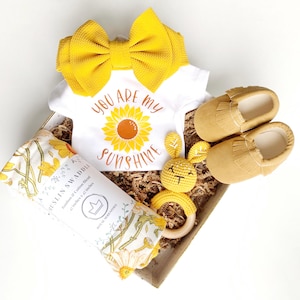 Coffret cadeau bébé fille, coffret cadeau baby shower, bohème, cadeau de naissance, cadeau nouveau-né, personnalisé, retour à la maison, photo de nouveau-né, forêt