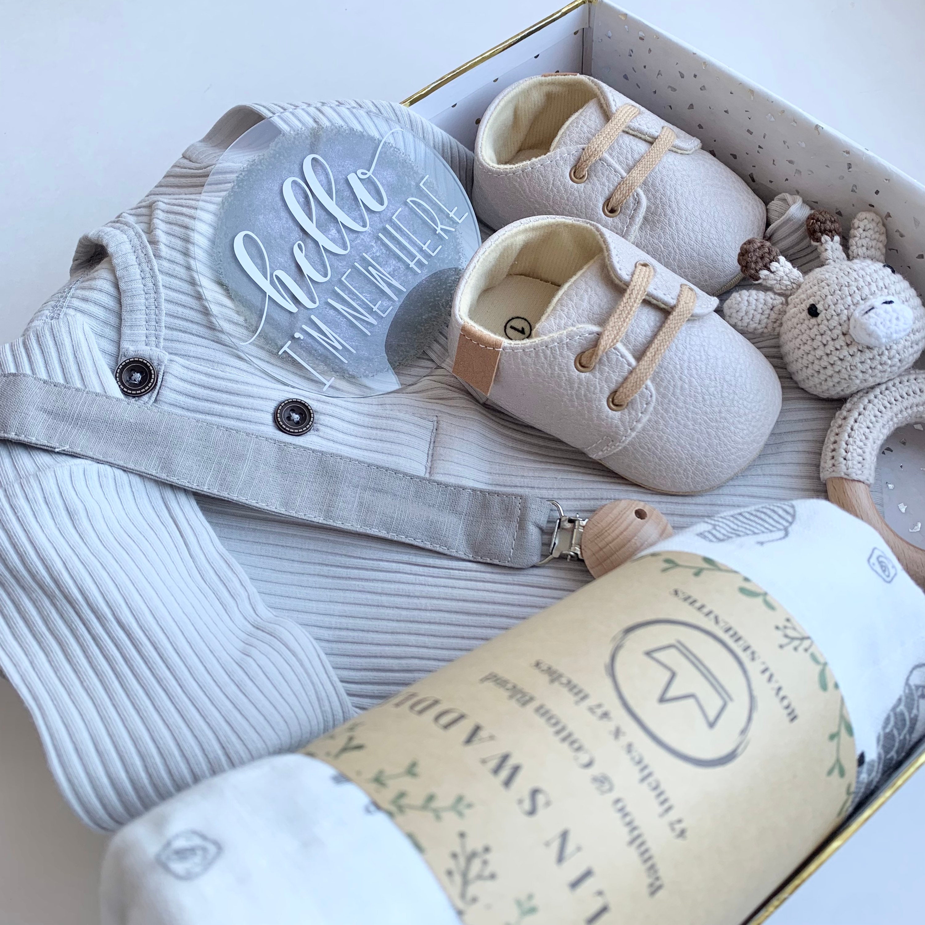 Gender Neutral Baby Gift Box Set, Baby Shower Gift Basket, Unisex Baby ...