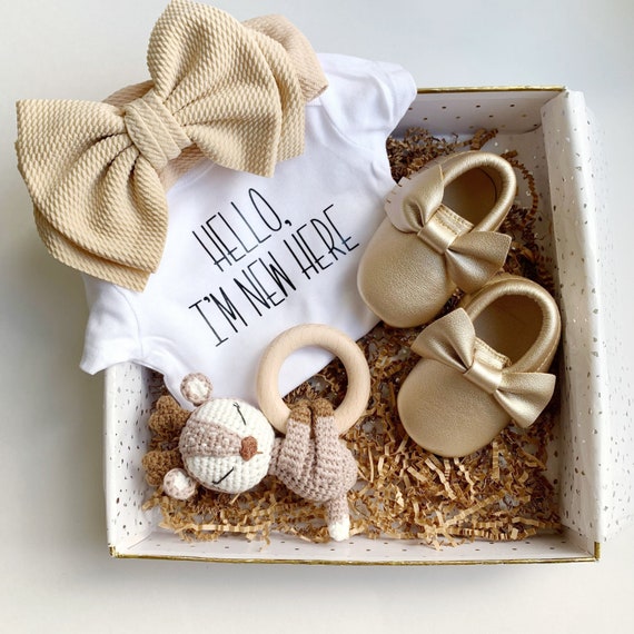 New Baby Girl Gift Set Box, Welcome Baby Gift Set, Baby Shower Gift, Baby  Gift, Baby Girl Gift, Newborn Gift Box, Woodland Baby Gift, Bow -   Denmark