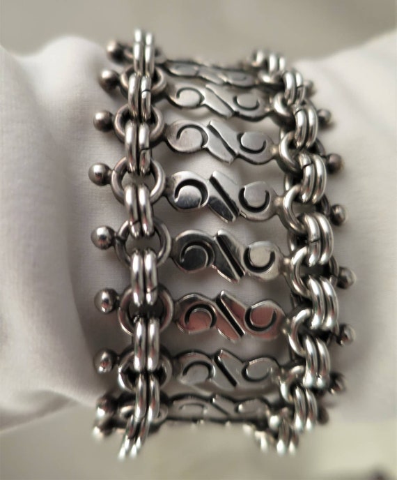 VTG Mexico 950 silver bracelet pre-Columbian Reviv