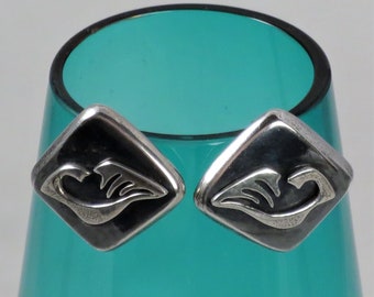 Ledesma Taxco, Mexico Mid-century modern sterling silver pre-Columbian bird motif screw-back earrings