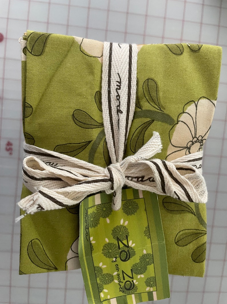 ZA shops ZA by Erin Michael for Moda Fabrics 37 Piece Fat Quarter Bundle 15840AB Vintage Rare