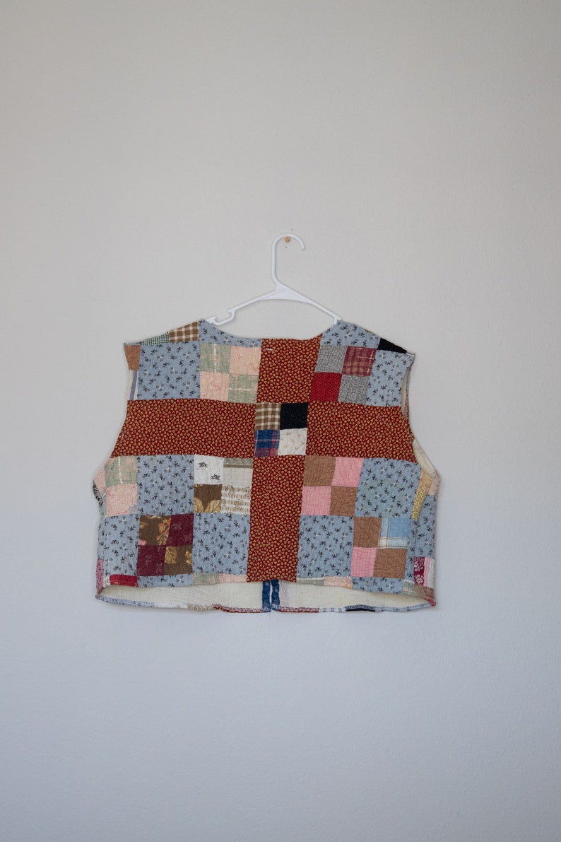 Red Floral Quilt Vest image 5