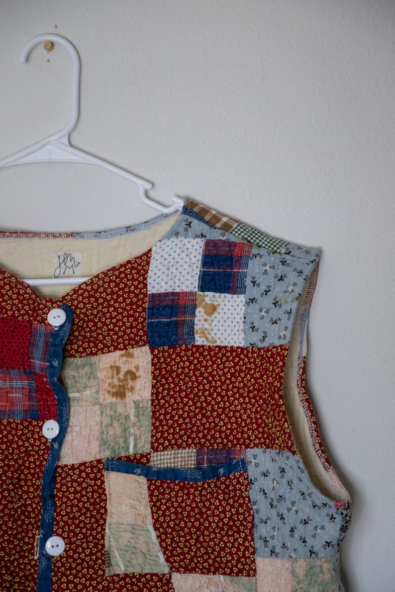 Red Floral Quilt Vest image 4