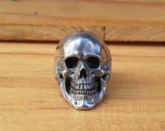 Human anatomical skull ring, handmade lead free pewter skull rings, perfect halloween gift for your loved ones