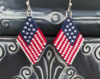 Native Brick Stitch Earrings: American, Native, Wolf