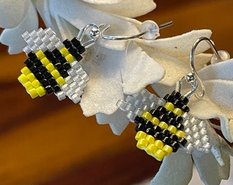 Buzz-worthy Beaded Bee Earrings