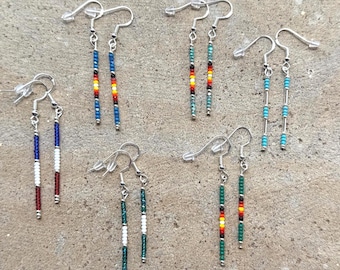 Boucles d'oreilles tiges indigènes plus courtes : perles taille charlotte/perles tchèques