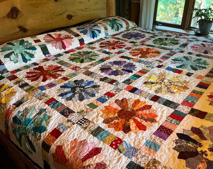Handmade Multi Colored Scrappy Dresden Plate Queen Size Quilt - Etsy