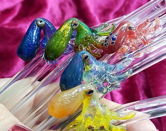 Glass octopus straws, handmade in Australia and comes with a straw cleaner and gift box, price is for one straw