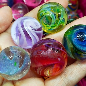 Art marbles, handcrafted from borosilicate glass, price is for all five!