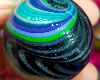 Glass marble with exquisite sparkle stripe highlights, handmade from borosilicate glass,33mm