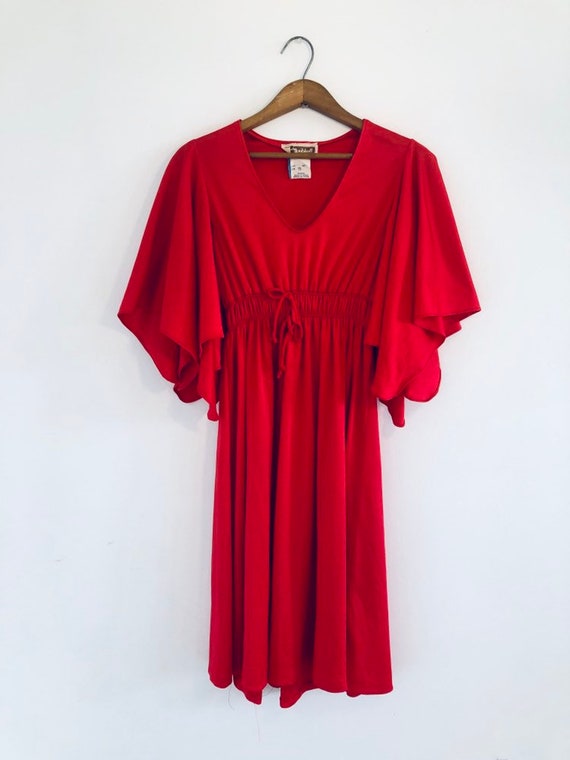 vintage 70s bell-sleeved dress