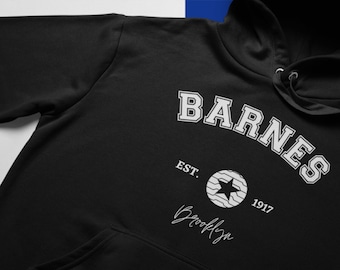 Barnes EST 1917 - sudadera con capucha unisex para adultos / sudadera / camiseta - Regalo perfecto - cosplay - ciencia ficción - Regalo del Día de los Padres / Madres para él o ella