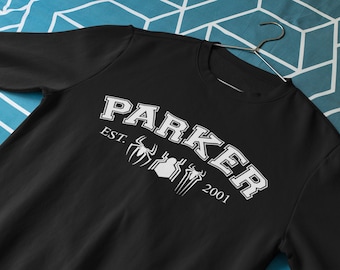 パーカー EST. 2001 スパイダー ジャンパー - 大人用ユニセックス パーカー / スウェットシャツ / T シャツ - お父さんシャツ - 彼または彼女への父の日ギフト