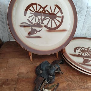 Vintage TEPCO  "Broken Wagon Wheel" Luncheon Plates - Set of 3