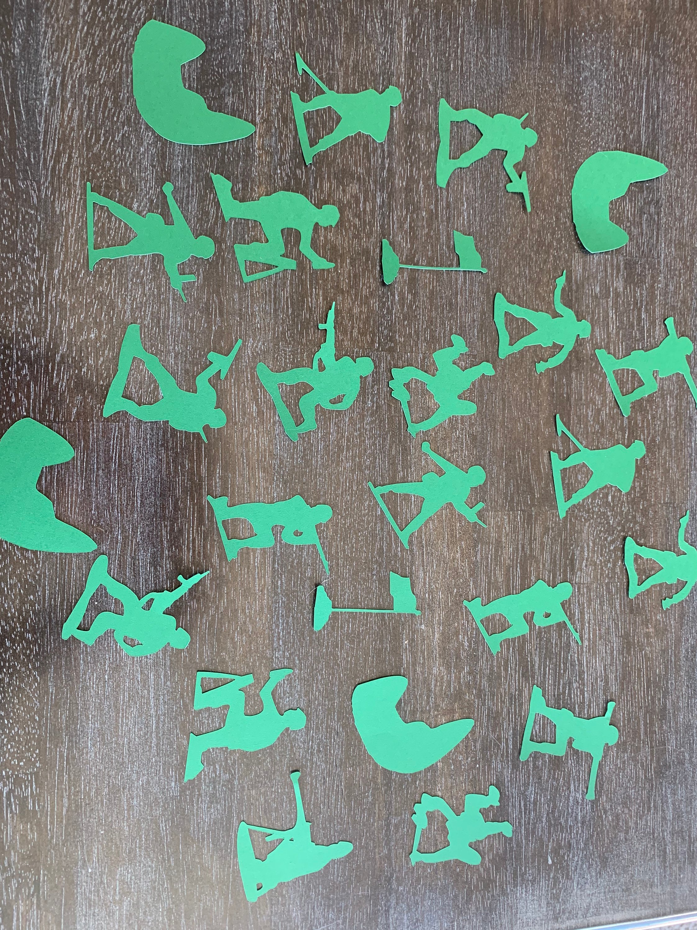 Green army men toy soldiers Confetti birthday graduate Halloween party Barbie Toy Story