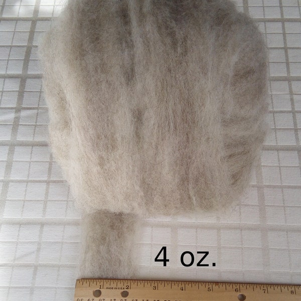 Light Grey Shetland Icelandic crossbred Wool Roving 4 oz.