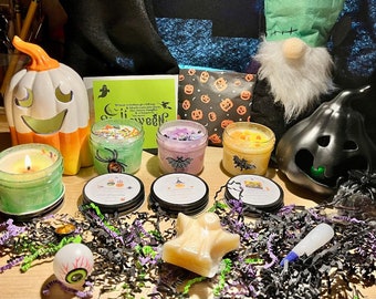 Halloween soy candle gift boxes !