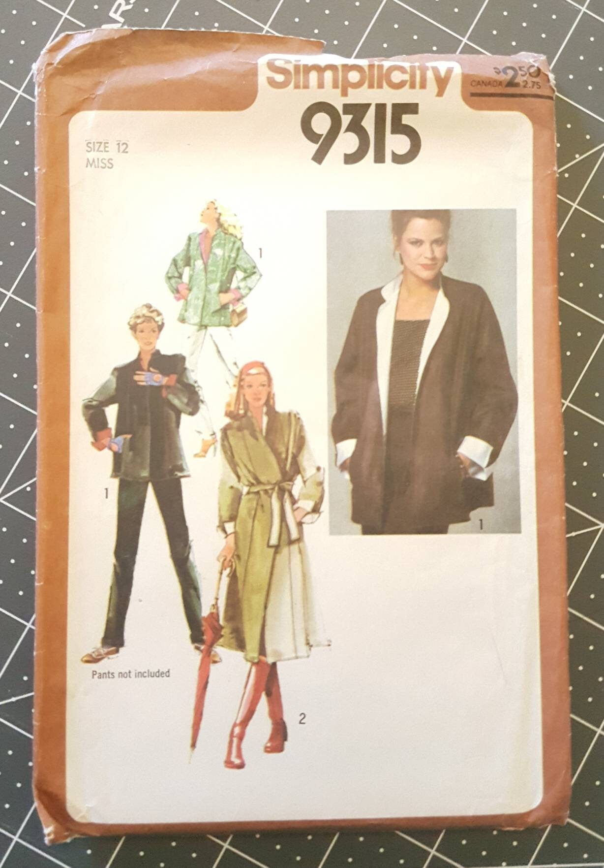 Simplicity 9315 Men's Knit Tops and Pants