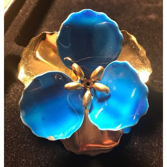 Gorgeous Blue & Gold Vintage Enamel Flower Pin - image 3