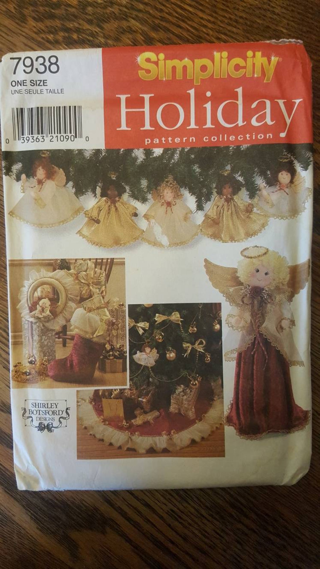 2025春の新作 Simplicity Stocking Wreath, Skirt, Tree Holiday 7938 裁縫材料